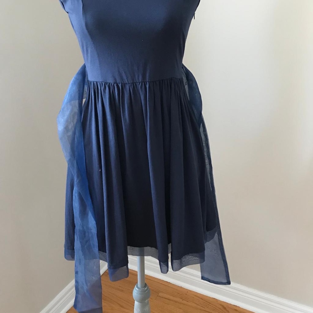 Kling Dress - Picture 3 of 7